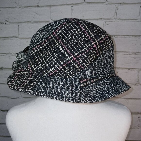 WOMENS TWEED FEDORA BLACK, GRAY, WHITE WITH A HINT OF PINK, FLOWER ACCENT ONFA - Picture 3 of 6